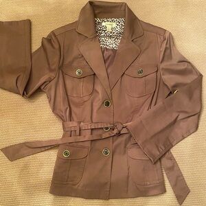 Modern dressbarn Button Up